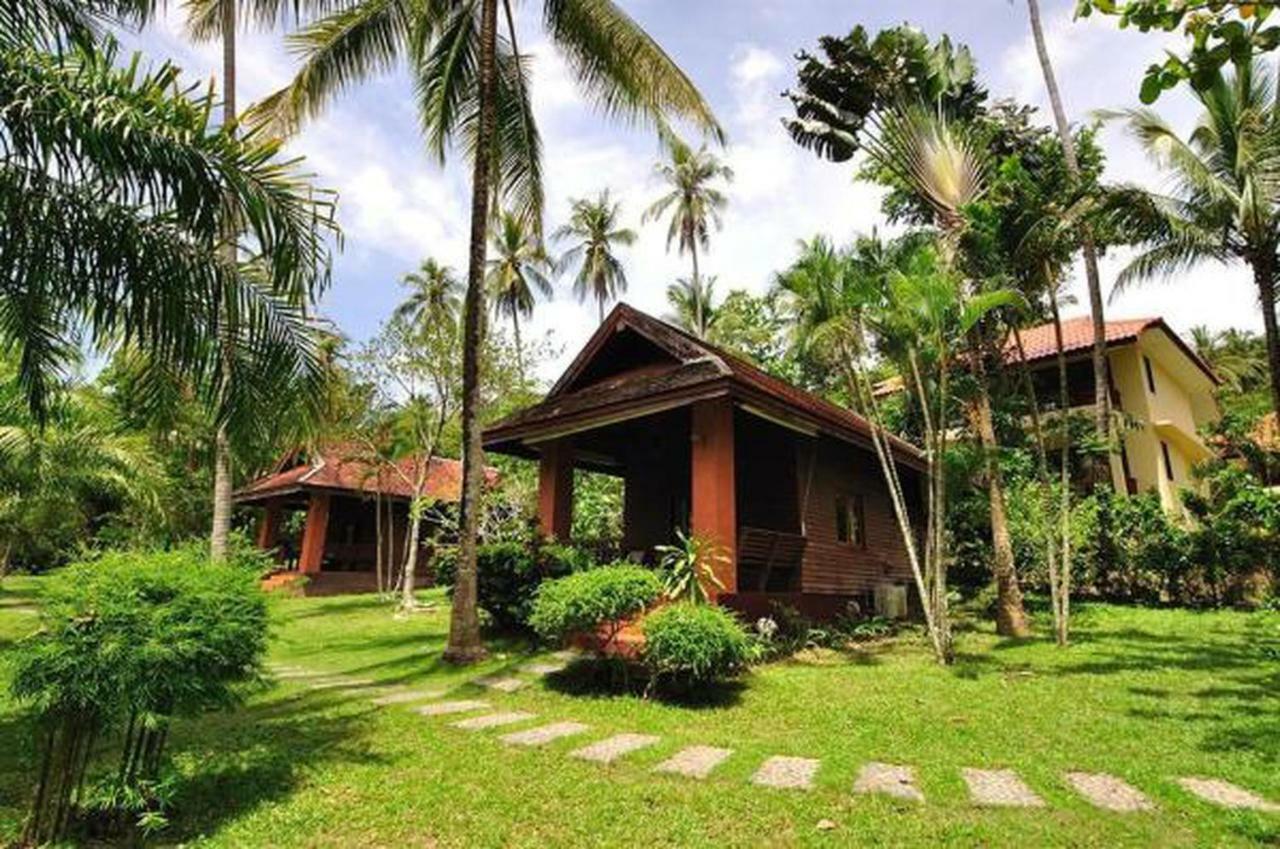 Baan Mai Beachfront Lone Island Phuket Ngoại thất bức ảnh