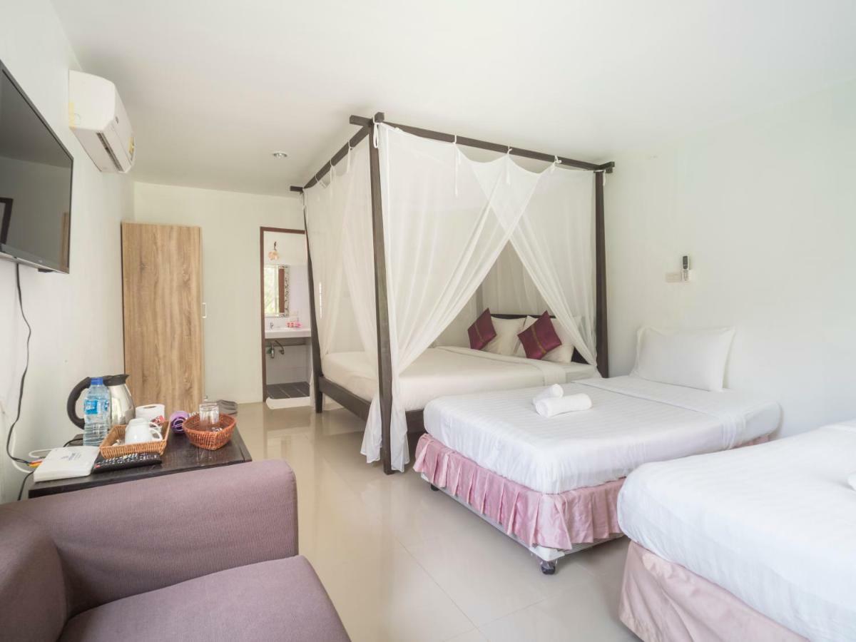 Baan Mai Beachfront Lone Island Phuket Ngoại thất bức ảnh