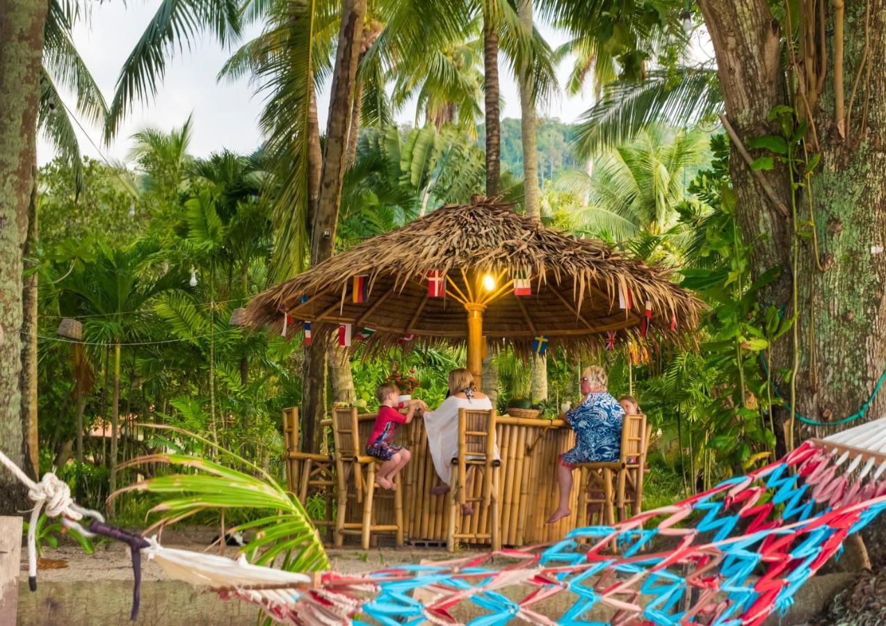 Baan Mai Beachfront Lone Island Phuket Ngoại thất bức ảnh