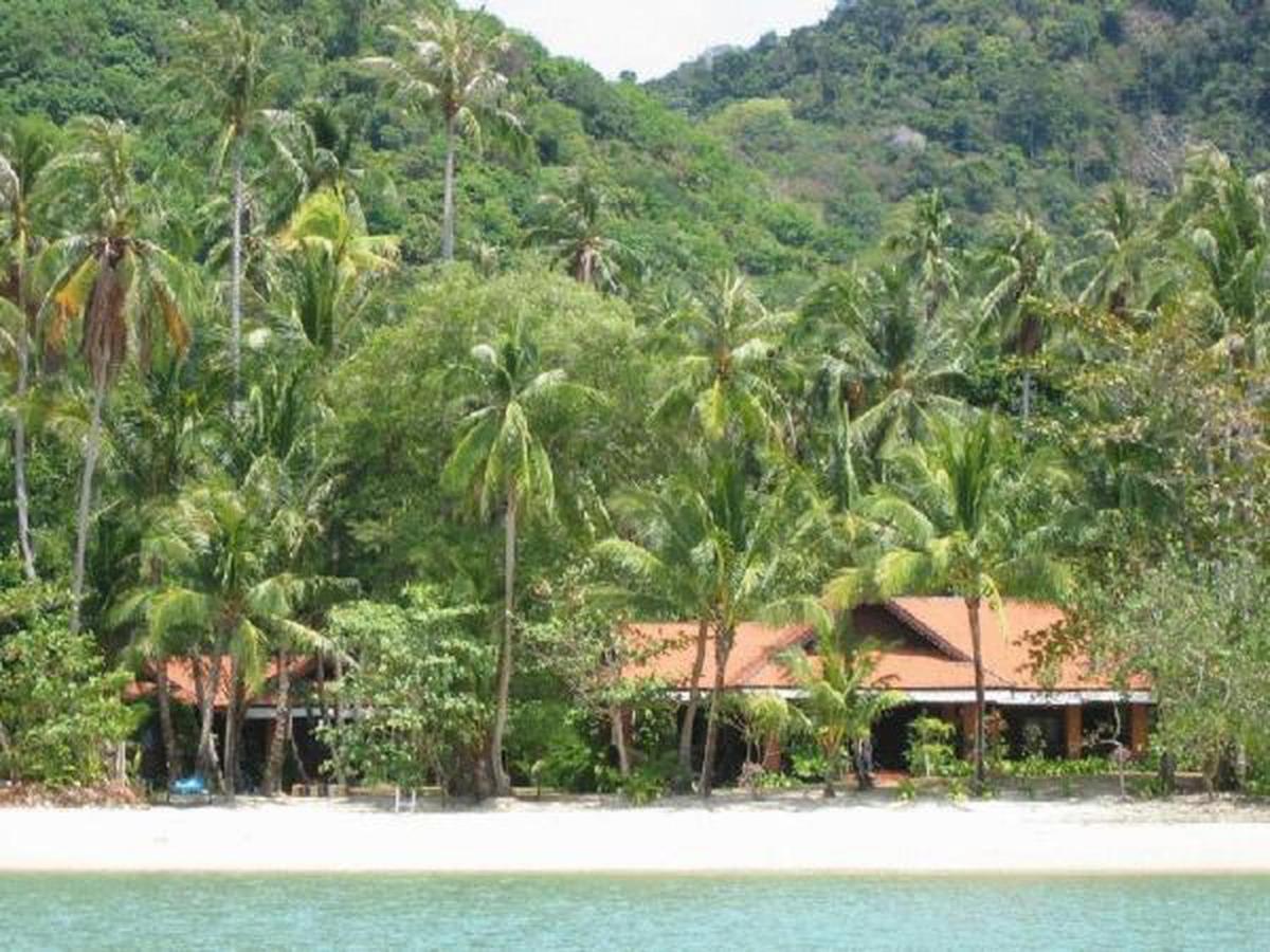 Baan Mai Beachfront Lone Island Phuket Ngoại thất bức ảnh